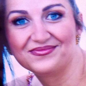 Meet your Posher, Farnaz